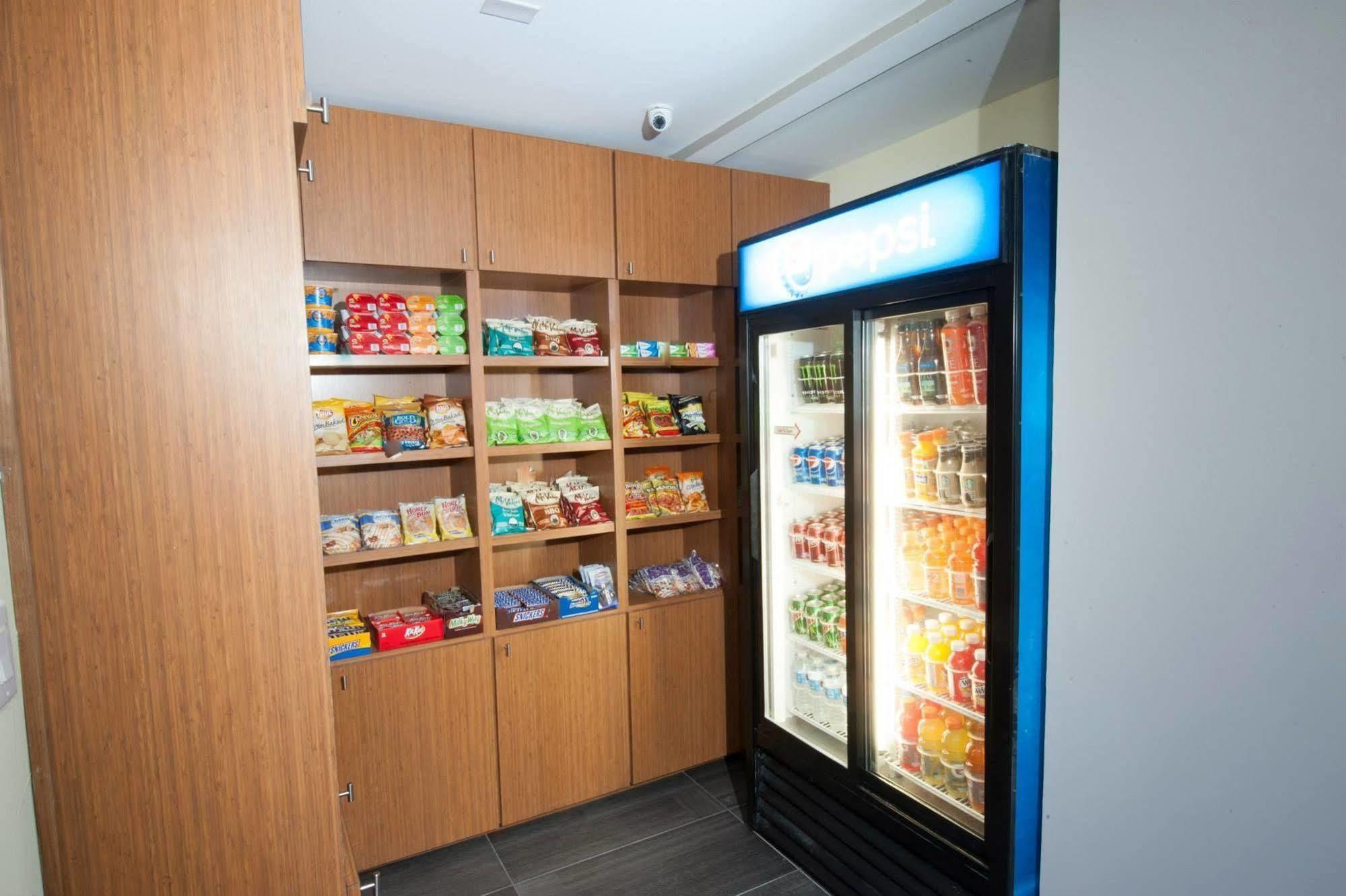 Arya Inn & Suites Farmers Branch Eksteriør billede