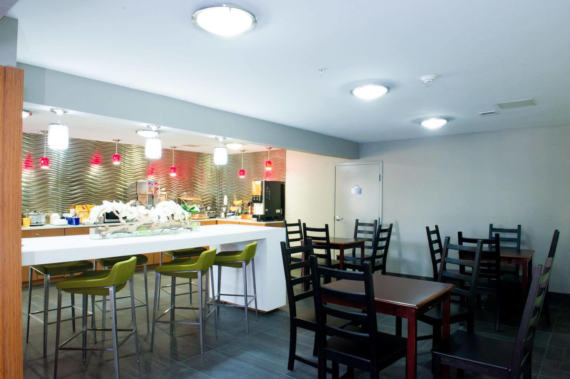 Arya Inn & Suites Farmers Branch Eksteriør billede