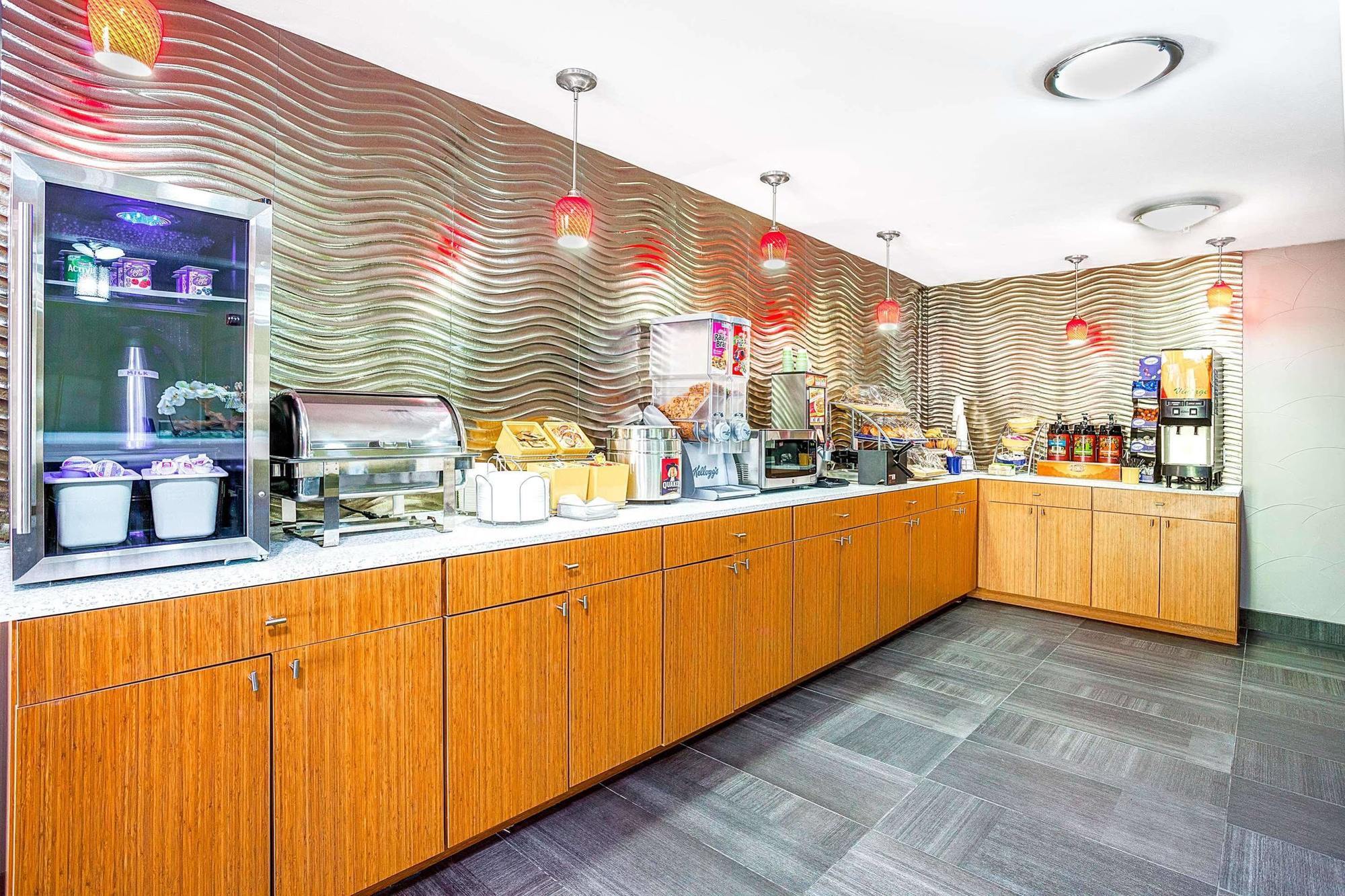 Arya Inn & Suites Farmers Branch Eksteriør billede
